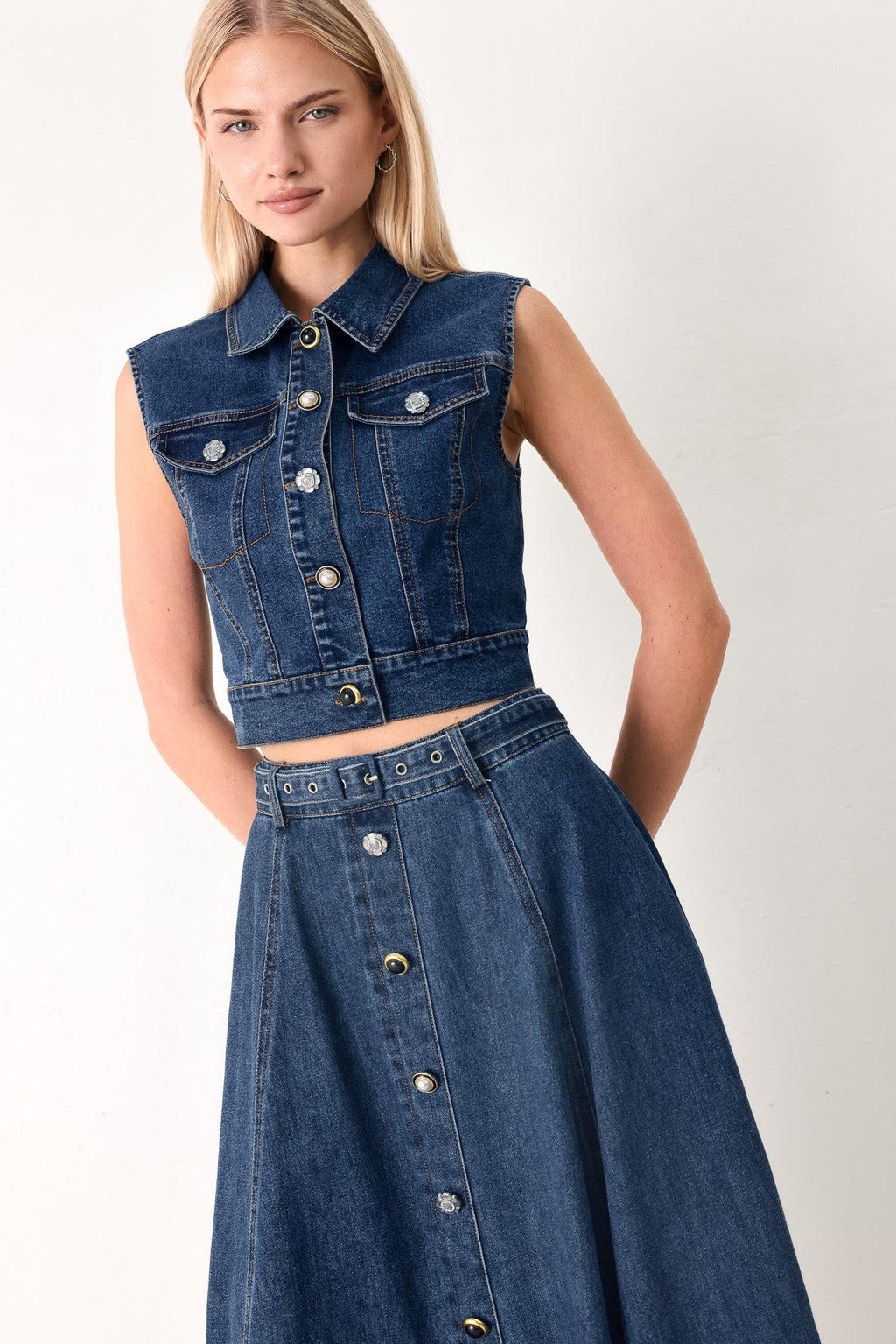 Jolie Crop Vest