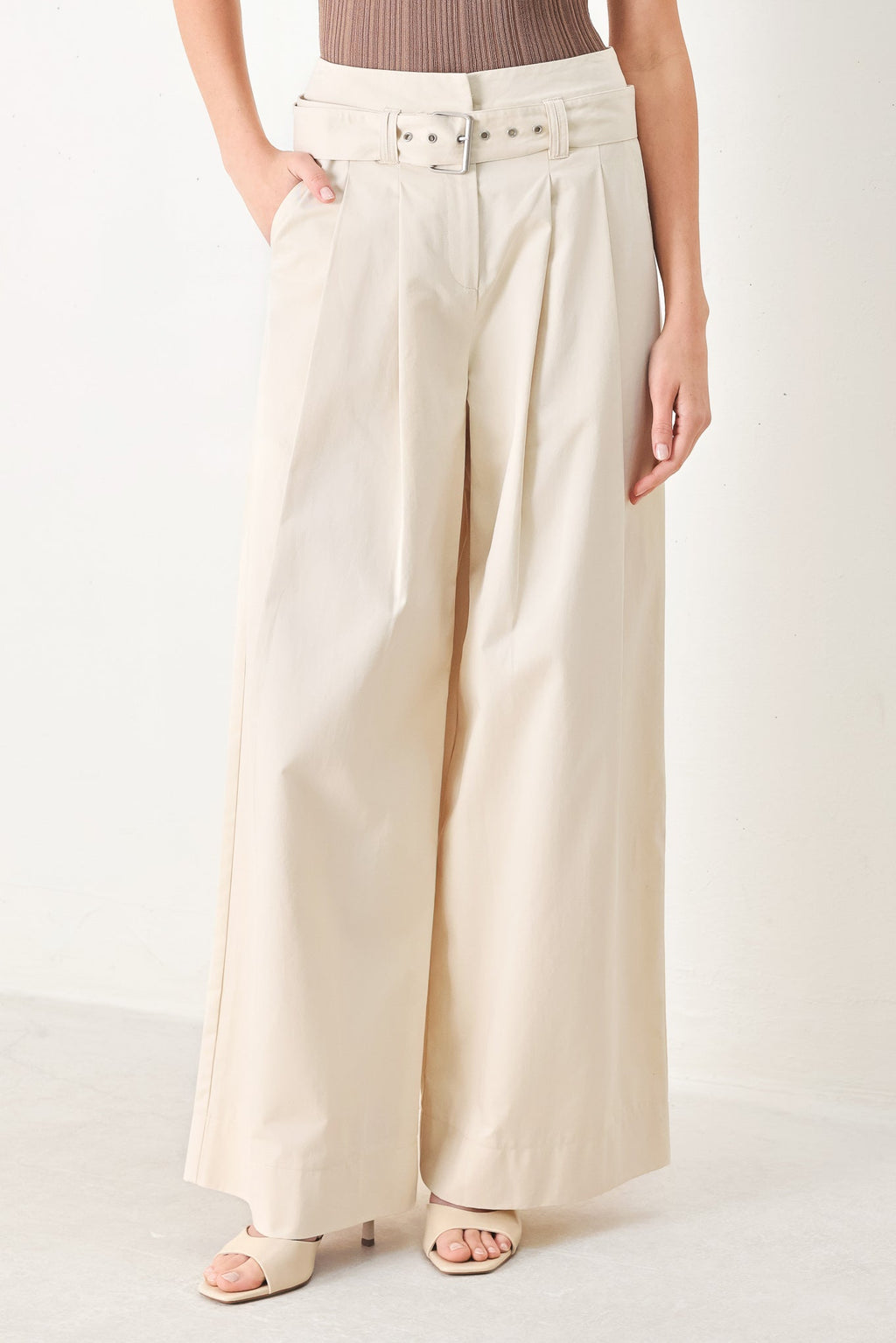 Vela Wide-Leg Pants