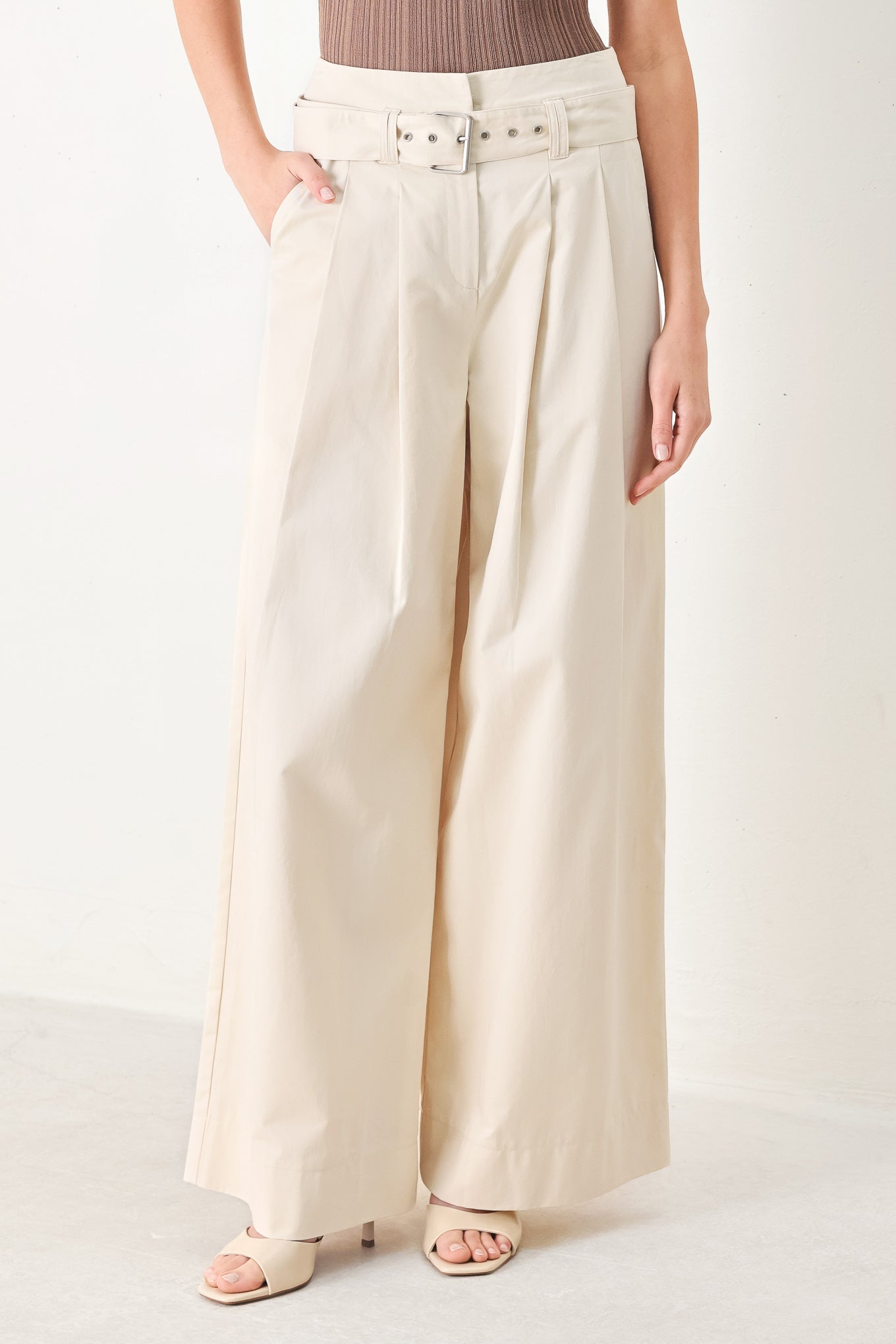 Vela Wide-Leg Pants