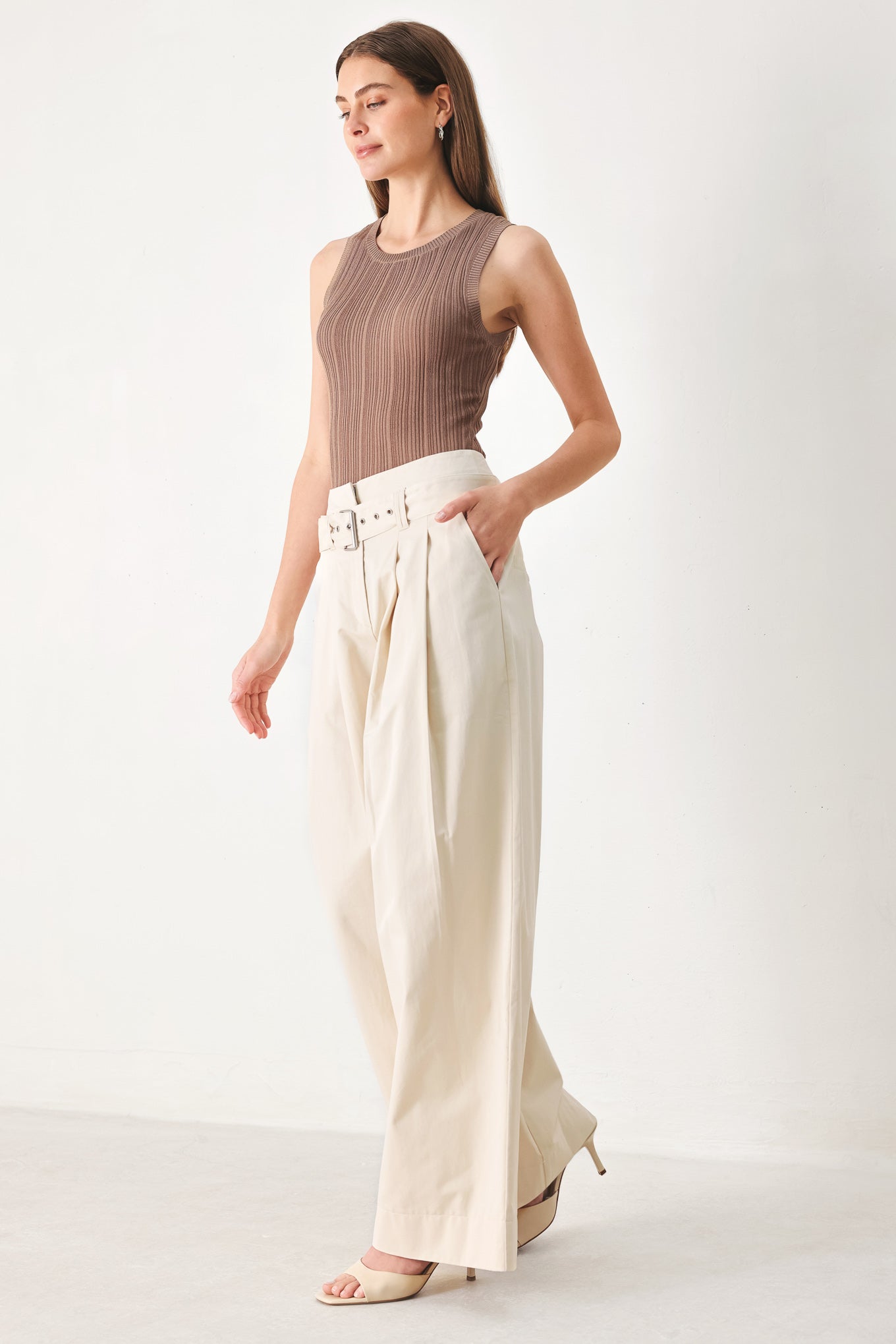 Vela Wide-Leg Pants